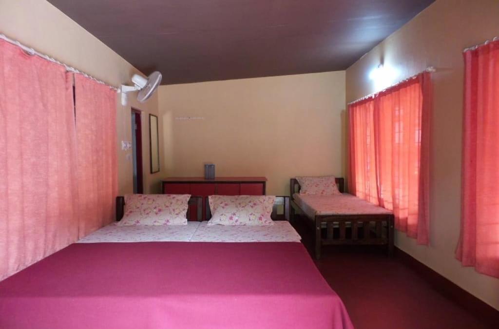 Coorg Divine Spark Home Stay Suntikoppa Ngoại thất bức ảnh