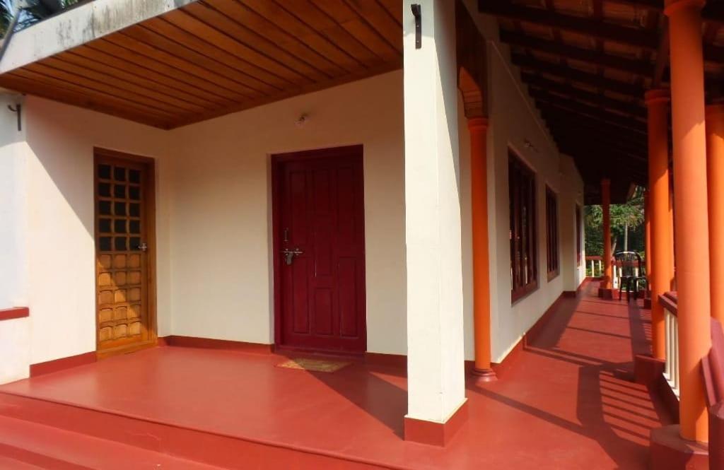Coorg Divine Spark Home Stay Suntikoppa Ngoại thất bức ảnh