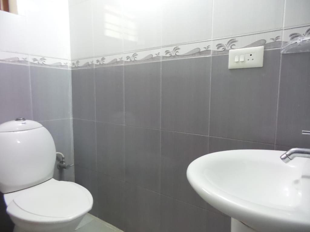 Coorg Divine Spark Home Stay Suntikoppa Ngoại thất bức ảnh